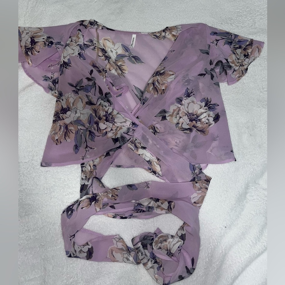 LIVE 4 TRUTH size: Medium